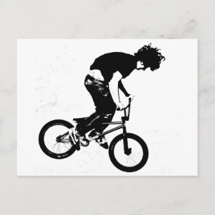 Postal Motociclista BMX en blanco y negro