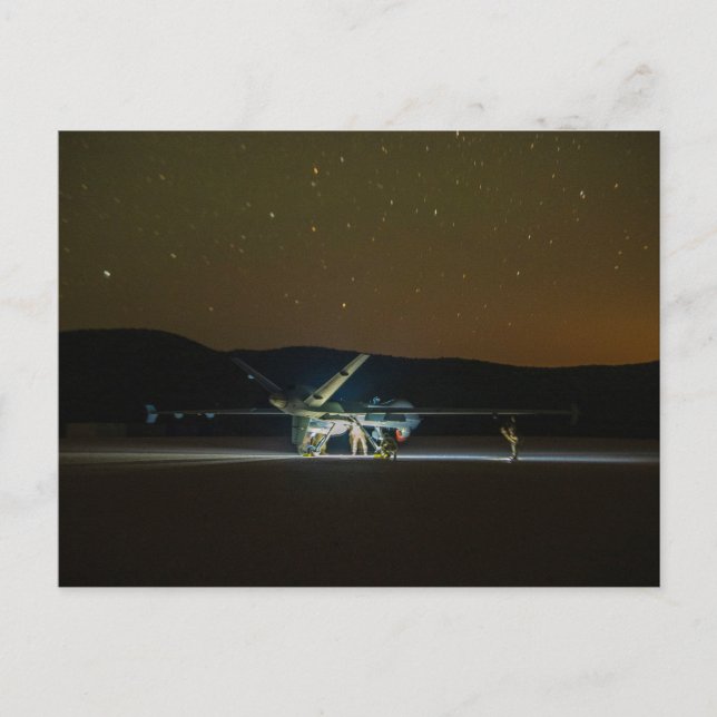 Postal MQ-9 Reaper de noche (Anverso)