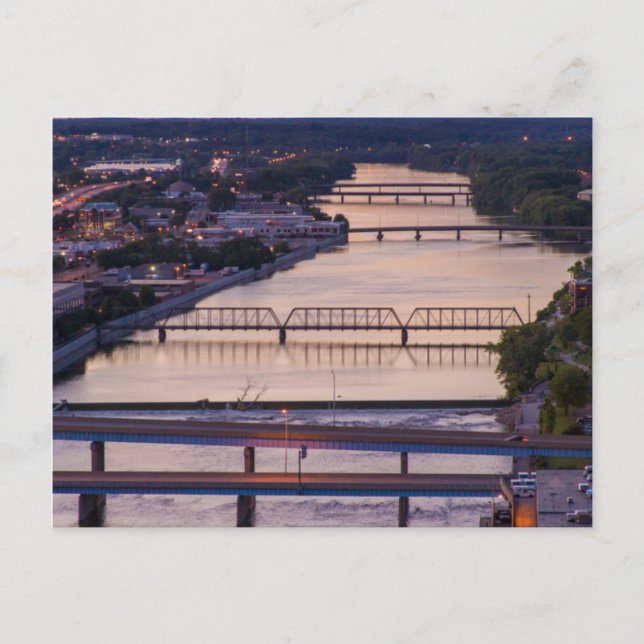 Postal Muchos Puentes Se Extienden Por El Gran Río, Vista (Anverso)