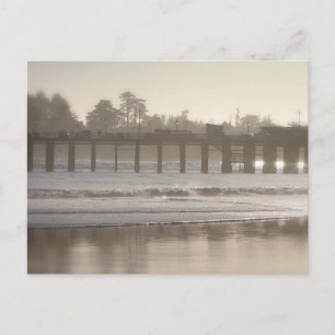 Postal Muelle de Santa Cruz brumoso