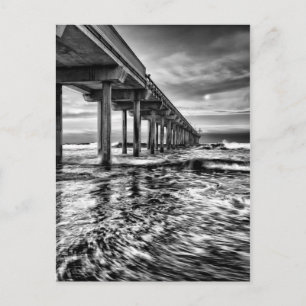 Postal Muelle en B&W al amanecer, California