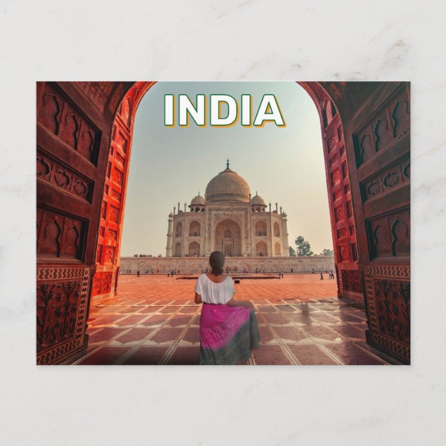 Postal Mujer admirando el Taj Mahal en India (Anverso)