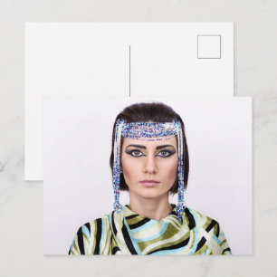 Postal Mujer con aspecto egipcio
