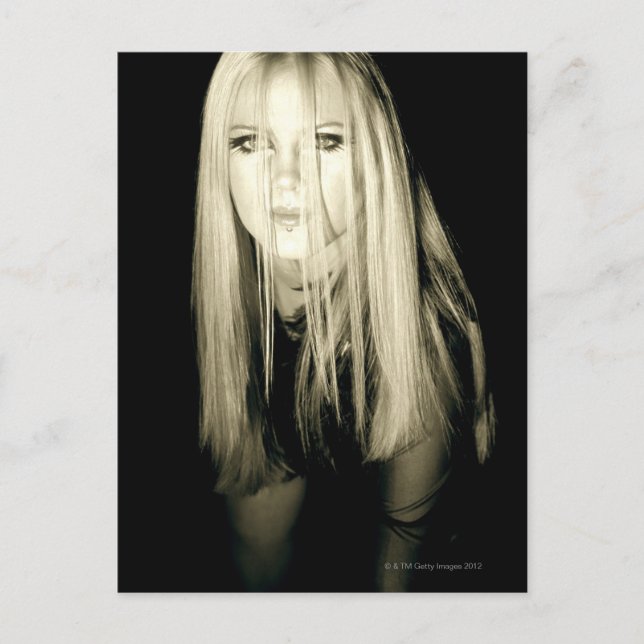 Postal Mujer de moda gótica (Anverso)