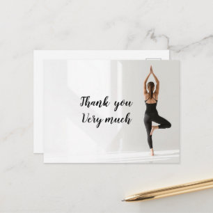Postal Mujer de Namaste Yoga levanta la mano Gracias
