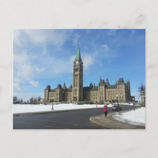 Postal Mujer en el Parlamento Canadiense en Ottawa