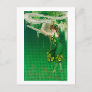 Postal Mujer en verde sosteniendo una escena de una tuber