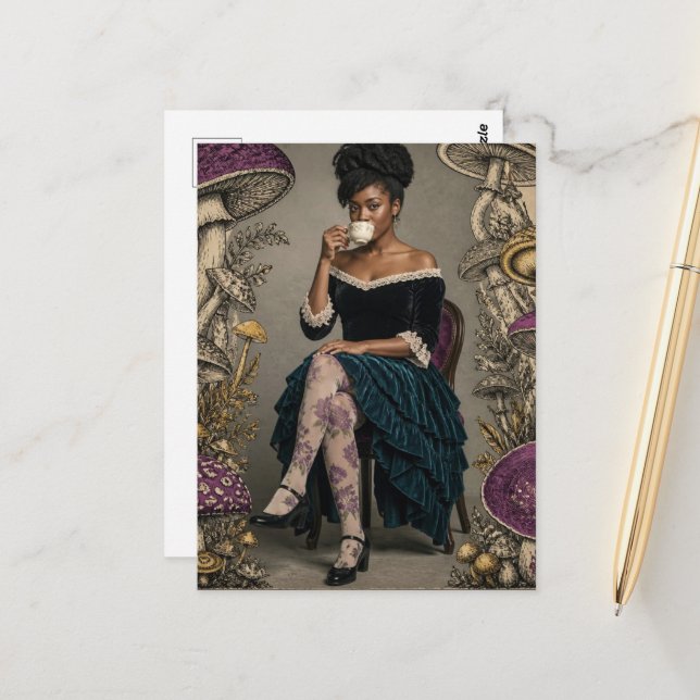 Postal Mujer Hermosa Bebe Té Morado Retro Hongos (Anverso/Reverso In Situ)