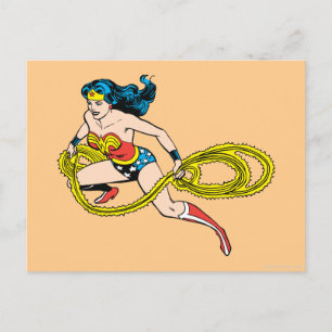 Postal Mujer Maravilla girando a la izquierda de Lasso