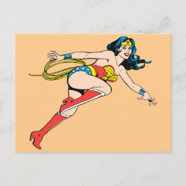 Postal Mujer Maravilla Salta A La Derecha