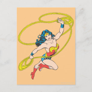 Postal Mujer Maravilla sostiene Lasso 3