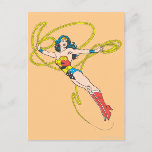 Postal Mujer Maravilla sostiene Lasso 4
