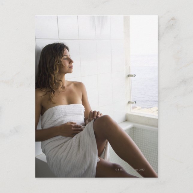 Postal Mujer mexicana tendida en cama (Anverso)