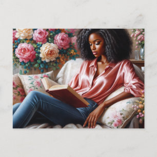 Postal Mujer negra leyendo arte floral rosa