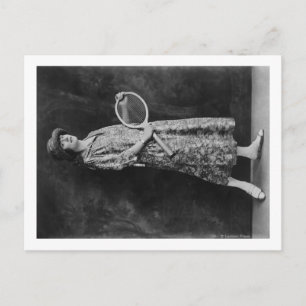Postal Mujer posando con raqueta de tenis Fotografía