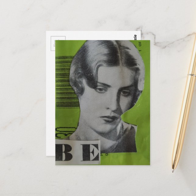 Postal Mujer Retro en Collage de Medios Mixtos Verdes (Anverso/Reverso In Situ)
