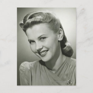Postal Mujer sonriendo 2