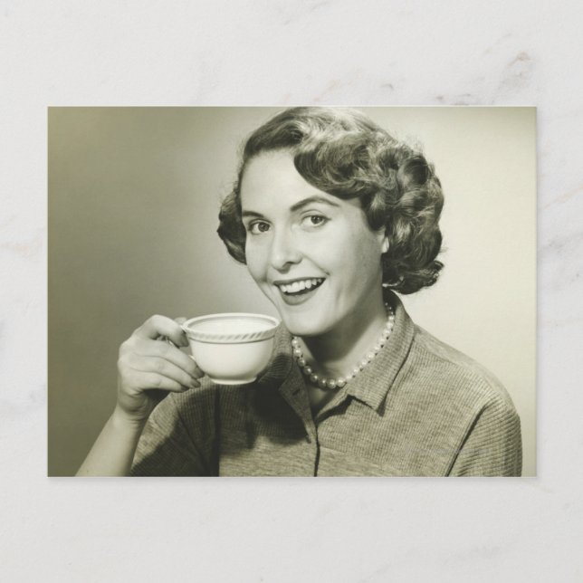 Postal Mujer sosteniendo tazas (Anverso)