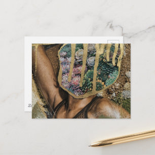 Postal Mujer suculenta en arte de collage surrealista del