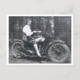 Postal Mujer ventilado en motocicleta de los años 40. Fot