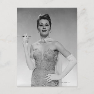 Postal Mujer vestida