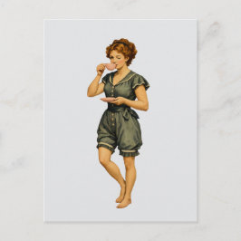 Postal Mujer Victoriana Nadadora Bebiendo Té