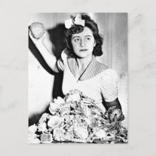 Postal Mujeres de la Segunda Guerra Mundial frente a la t