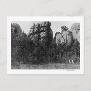 Postal Mujeres frente a los picos del lago Harney Fotogra