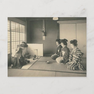 Postal Mujeres japonesas sentadas en el suelo