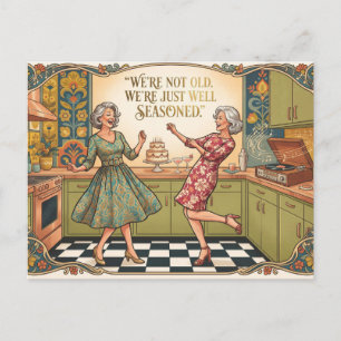 Postal Mujeres Mayores Retro Bailando en una Cocina de Cu