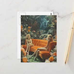 Postal Mujeres Surrealistas Sofá Naranja Vintage en Jungl