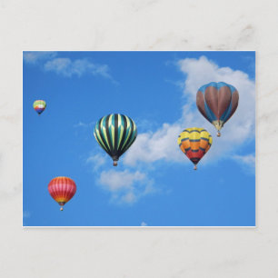 Postal Múltiples globos de aire caliente en el cielo