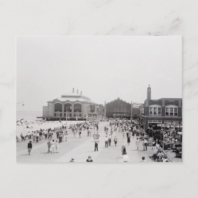 Postal Multitud (Anverso)