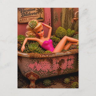 Postal Muñeca Divertida en una Bañera de Plantas Arte de