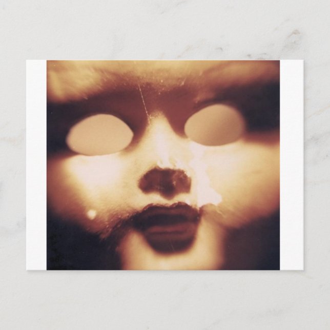 Postal Muñeca espeluznante (Anverso)