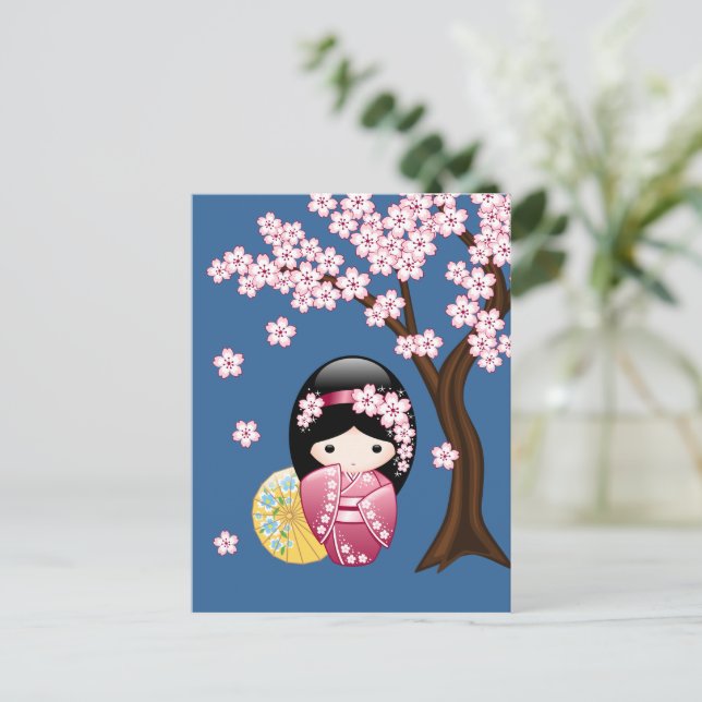 Postal Muñeca Kokeshi de primavera - Geisha japonesa te e (Anverso de pie)
