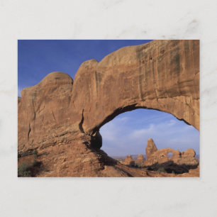 Postal NA, Utah, Parque Nacional Arches. Arco doble