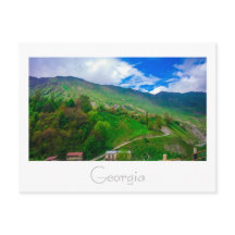 Naturaleza paisajística de las montañas del Cáucas