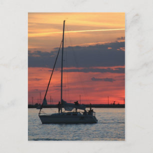 Postal Navegando al atardecer