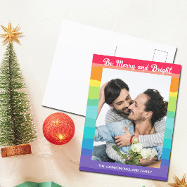 Postal Navidades arcoiris con una foto LGBTQ brillante