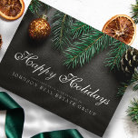 Postal Navidades Pine Cones | Feliz saludo de vacaciones<br><div class="desc">El logotipo de su empresa se puede añadir aquí: http://www.zazzle.com/store/selectpartysupplies</div>