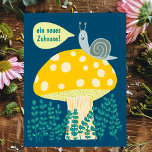 Postal Neues Haus Schnecke auf Magischen Pilz Niedlich<br><div class="desc">Anpassbare Karte,  herzlichen Glückwunsch zum neuen Zuhause,  Fügen Sie Ihren eigenen Text auf der Rückseite oder vor der Postkarte hinzu. Karo in meinem Shop für mehr passende Designs oder lass mir wissen,  ob Sie etwas Gefallen haben anpassbare.</div>