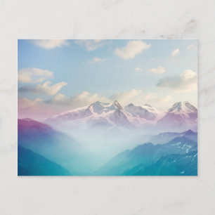 Postal Niebla matutina en un valle alpino