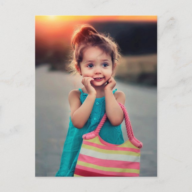 Postal Niña pequeña con bolso a rayas (Anverso)