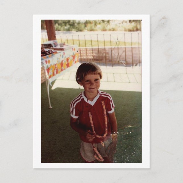 Postal Niña pequeña en rojo (Anverso)