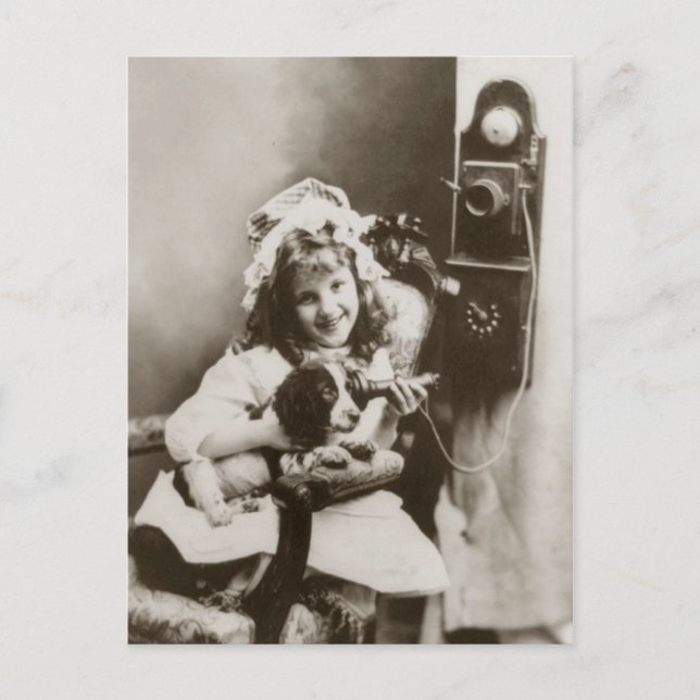 Postal Niña y cachorro jugando con el teléfono (Anverso)