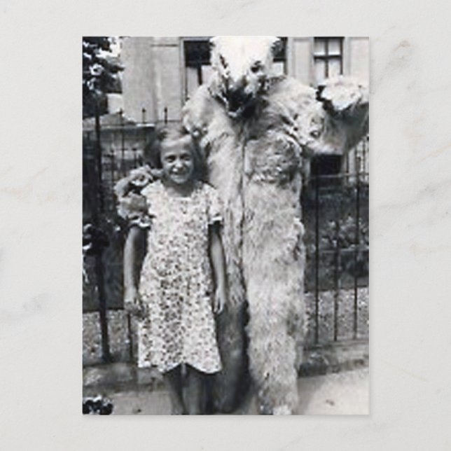 Postal niña y monstruo4 (Anverso)