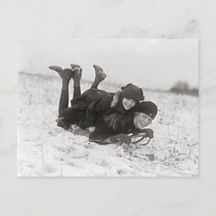 Postal Niñas en trineo, 1915