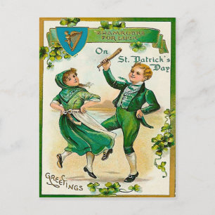 Postal Niño irlandés y chica bailando en el Día de San Pa