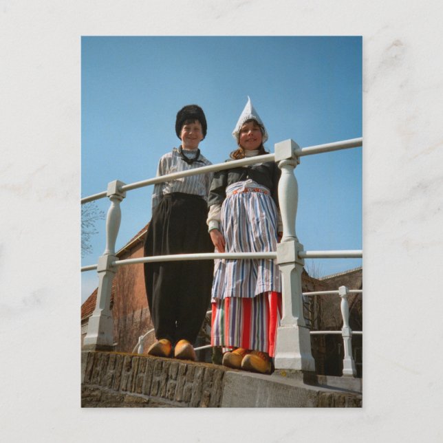 Postal Niños con traje nacional holandés (Anverso)